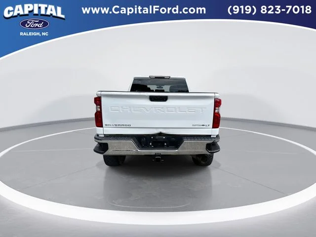 Used 2021 White Chevrolet LT image 7