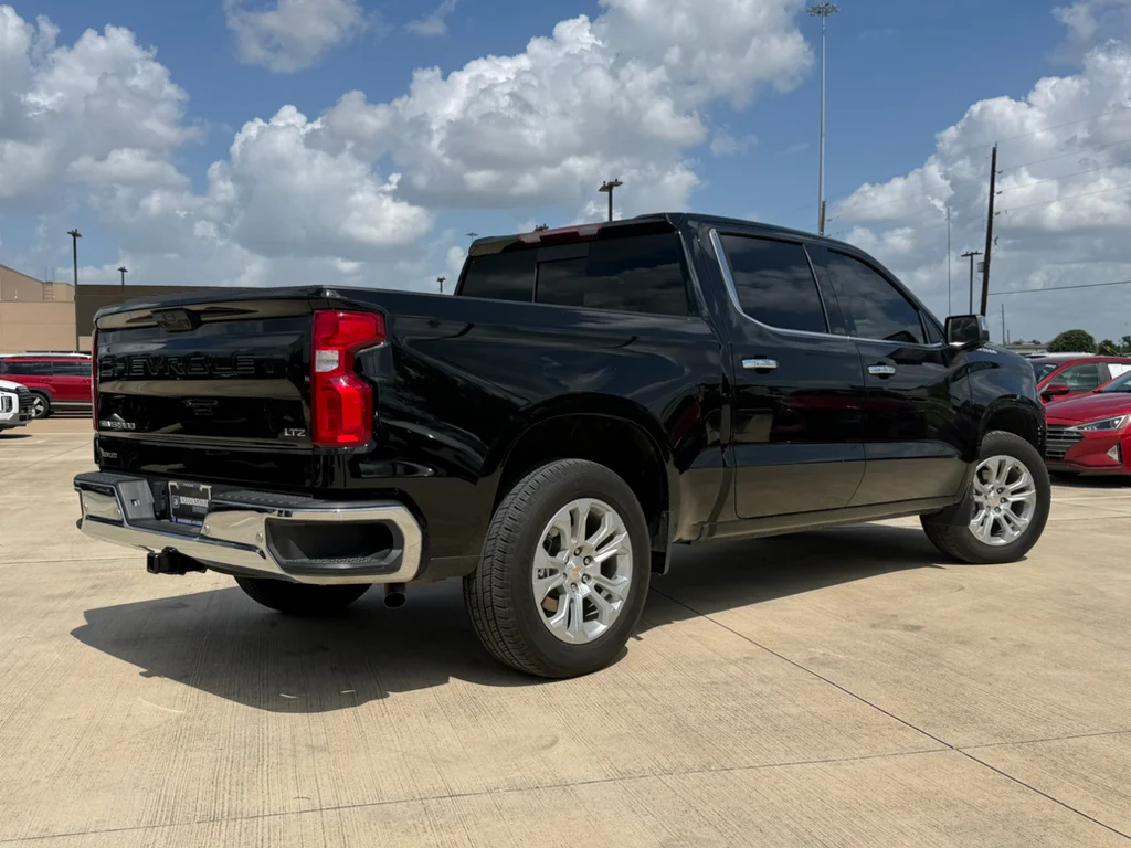 Used 2025 Black Chevrolet LTZ image 6