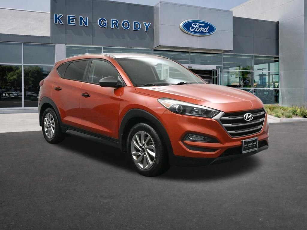 2016 Hyundai Tucson SE