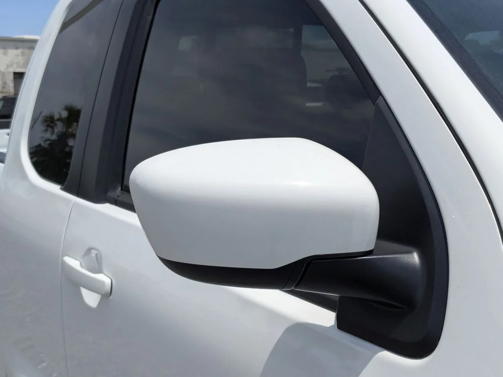 2025 Nissan Frontier SV - Photo 11