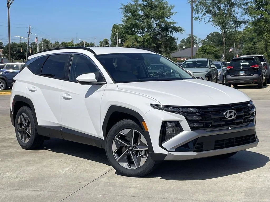 New 2026 White Hyundai SEL image 1
