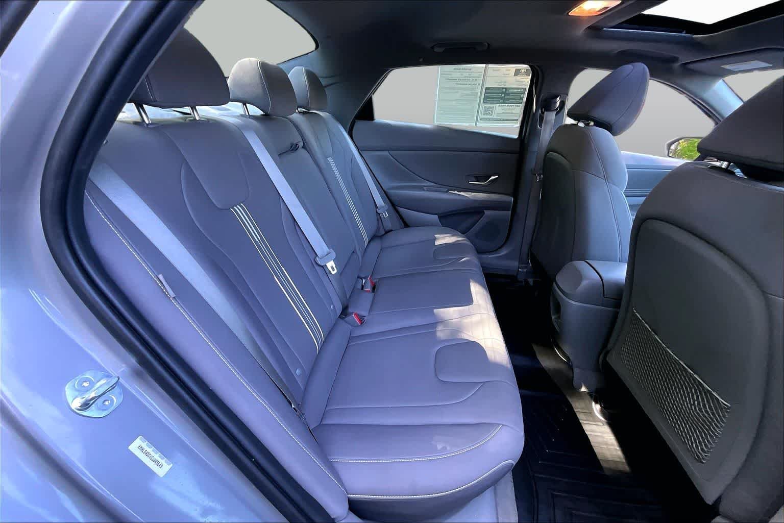 Used 2025 Fluid Metal Hyundai SEL Convenience image 19