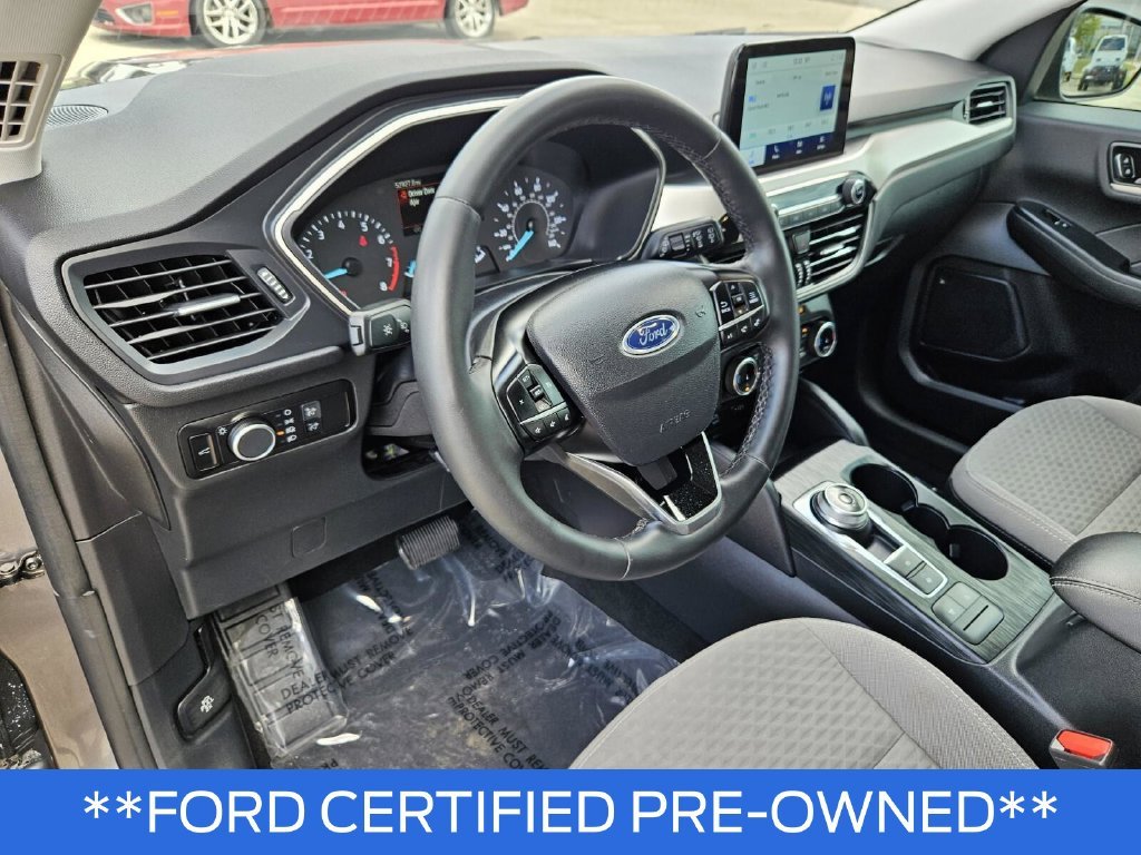 Used 2022 Gray Ford SE image 16