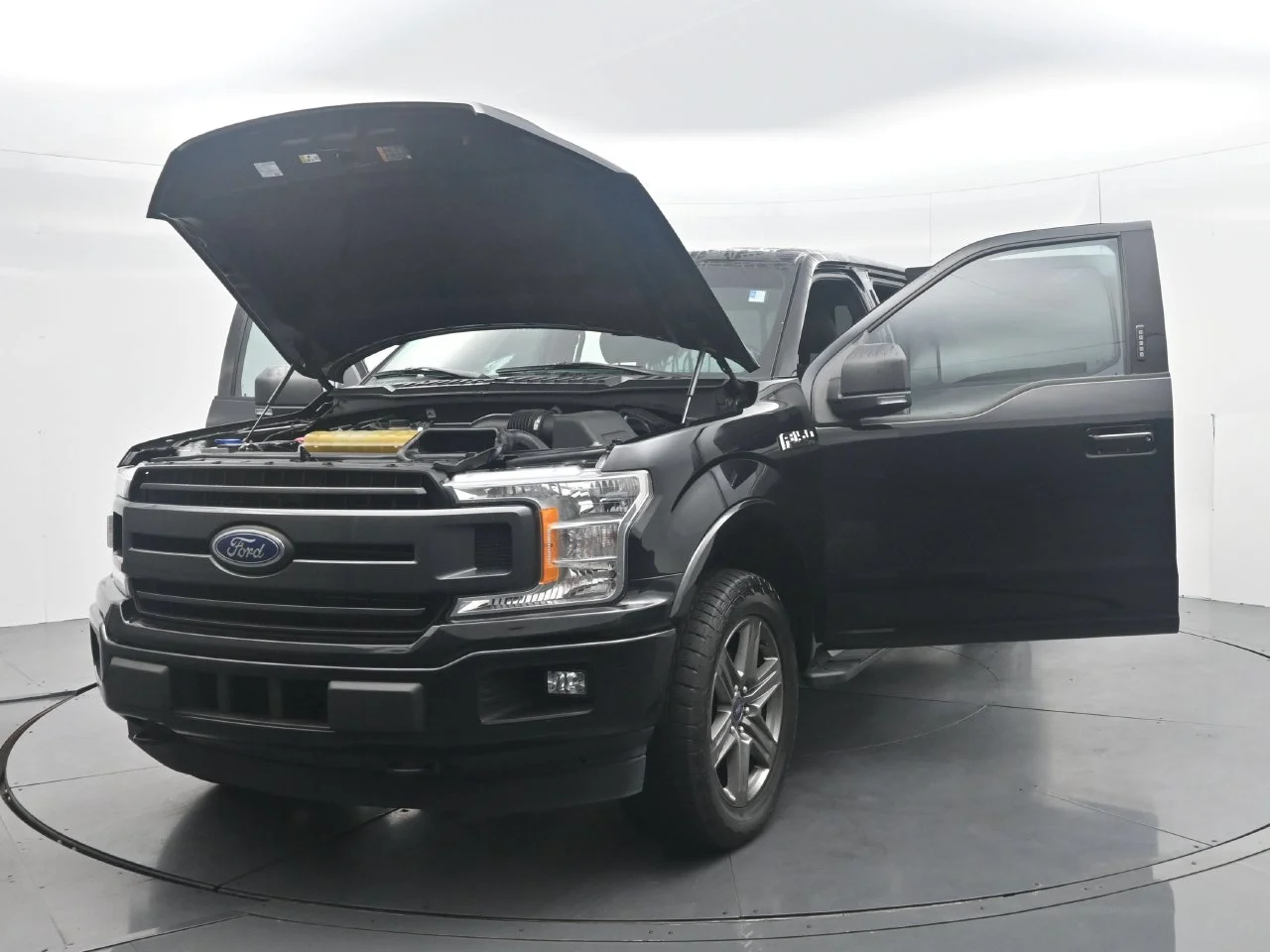 Certified Used 2020 Black Metallic Ford XLT image 47