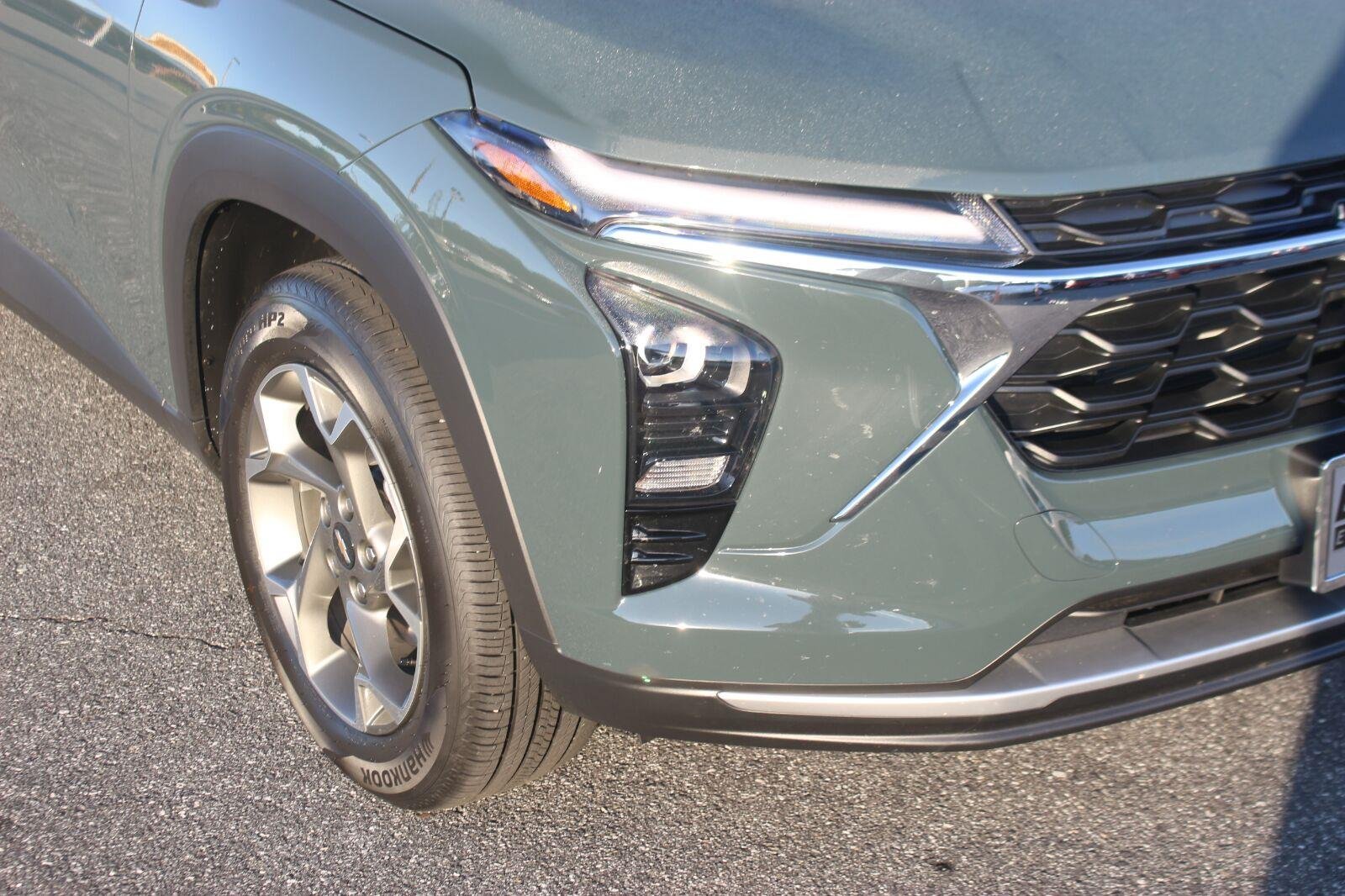 Used 2026 Cypress Gray Chevrolet LT image 9