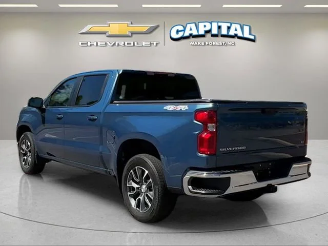 Used 2024 Lakeshore Blue Metallic Chevrolet LT (2FL) image 3