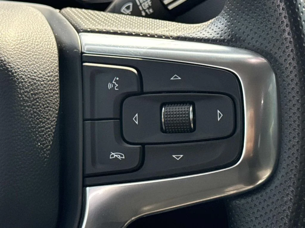 Used 2021 Gray Chevrolet LT image 14
