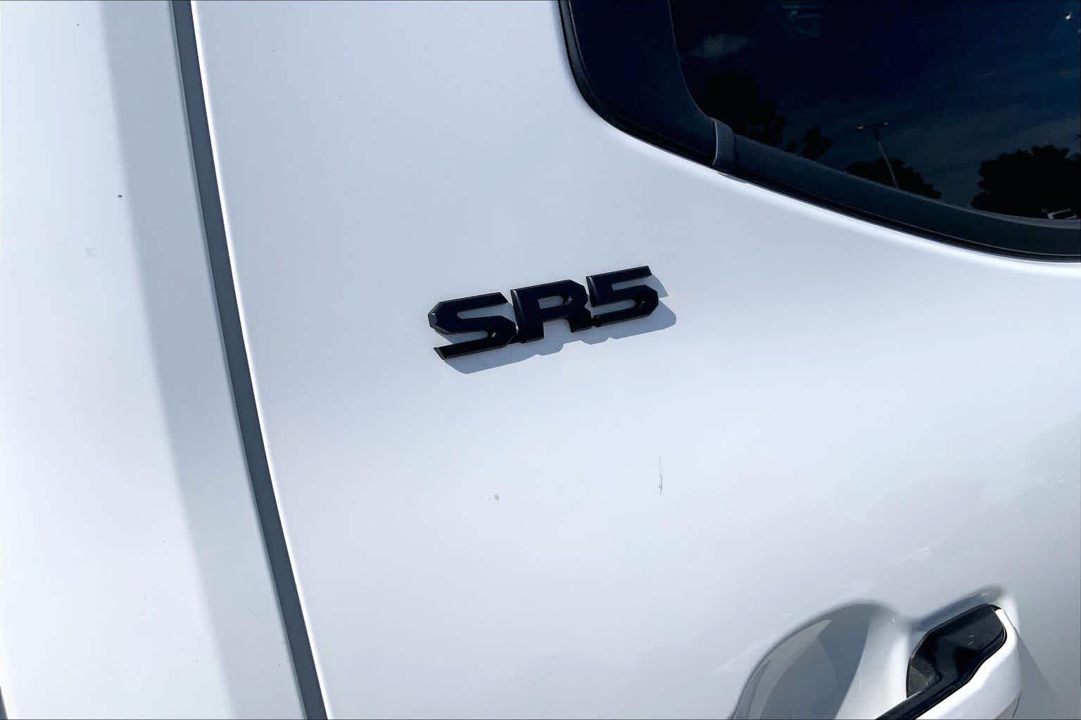 Used 2024 Ice Cap Toyota SR5 image 10