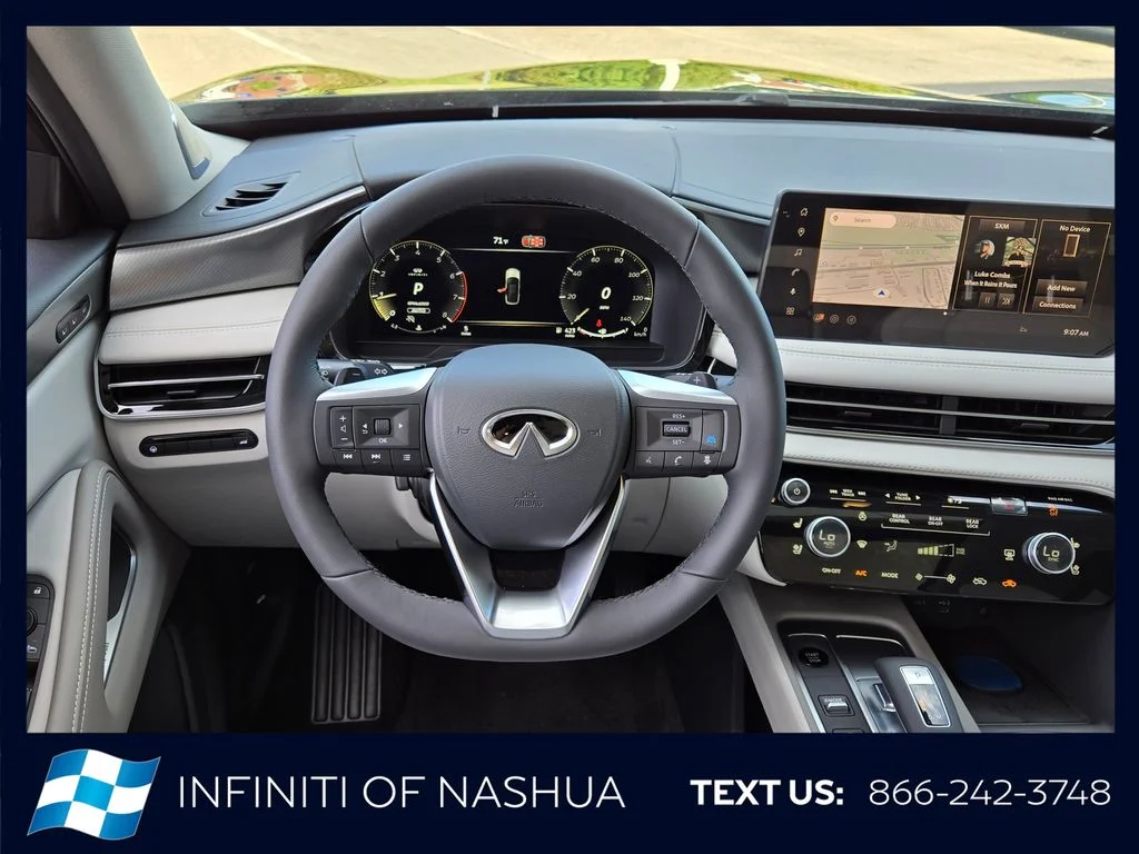 New 2027 DEEP EMERALD INFINITI Luxe AWD image 10