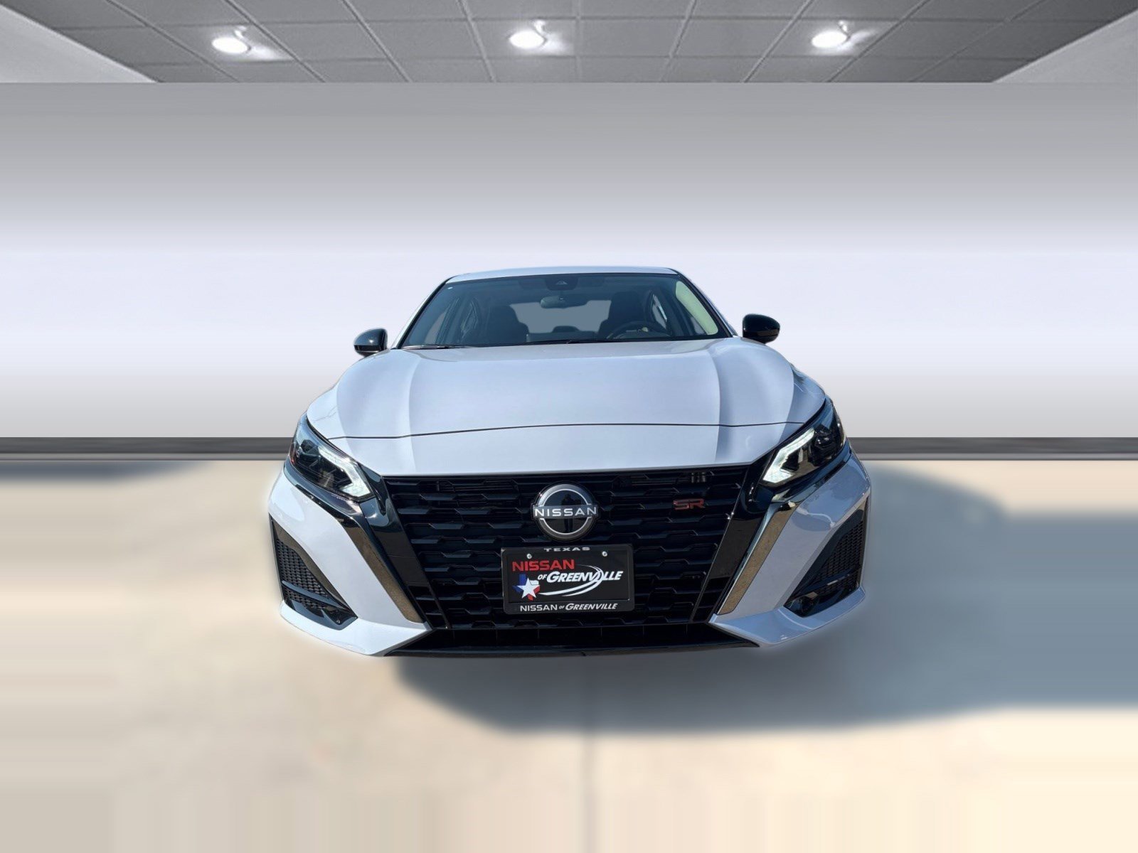 2025 Nissan Altima SR - Photo 6