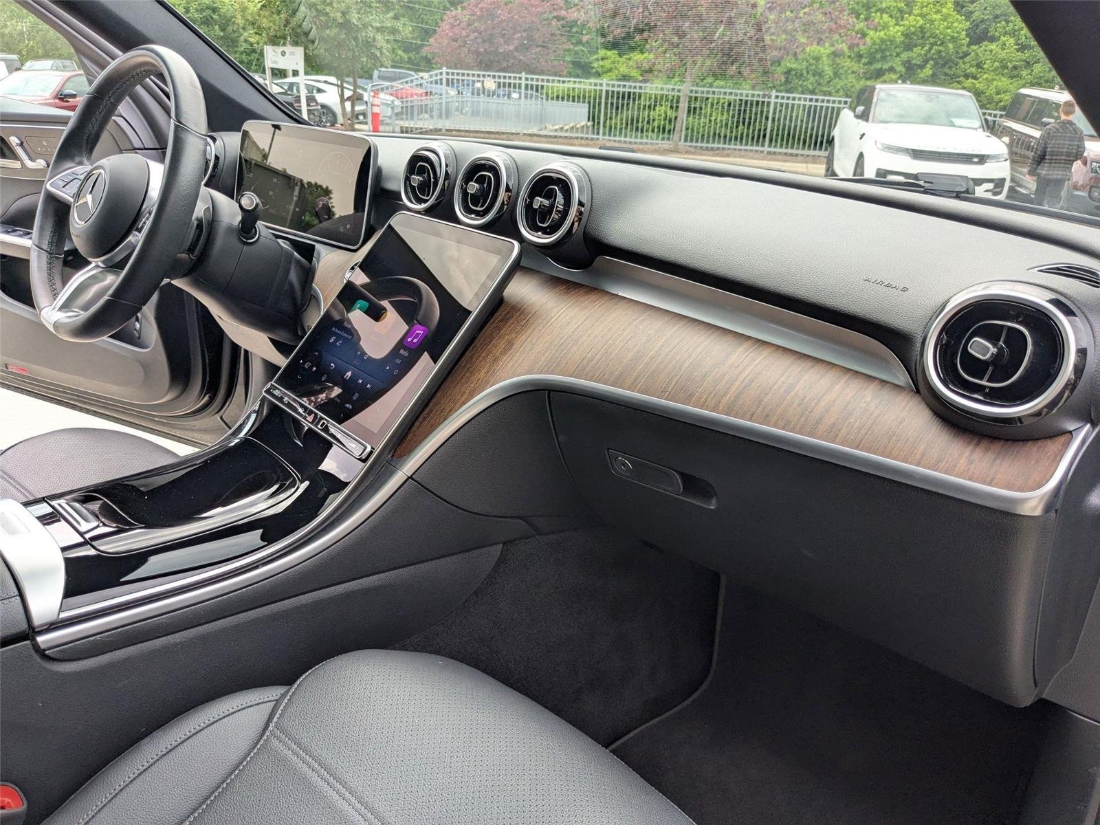 Used 2025 BLACK Mercedes-Benz C 300 image 33