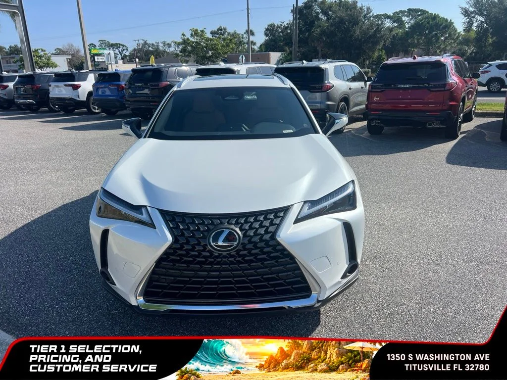 Used 2025 White Lexus 300h Premium image 2