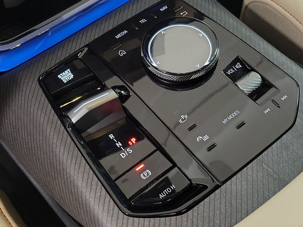 New 2026 Dune Grey Metallic BMW 30 xDrive image 13