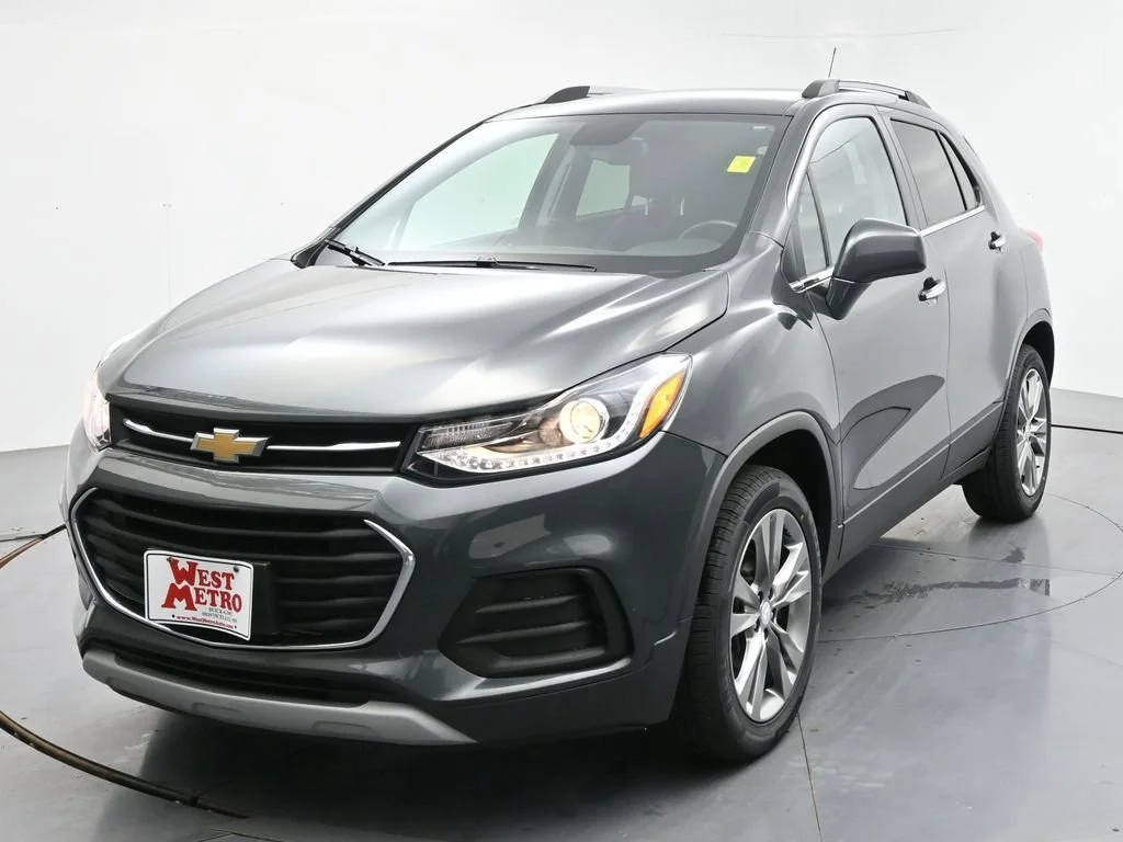 Used 2019 Chevrolet Trax LT with VIN 3GNCJPSB8KL399755 for sale in Monticello, Minnesota