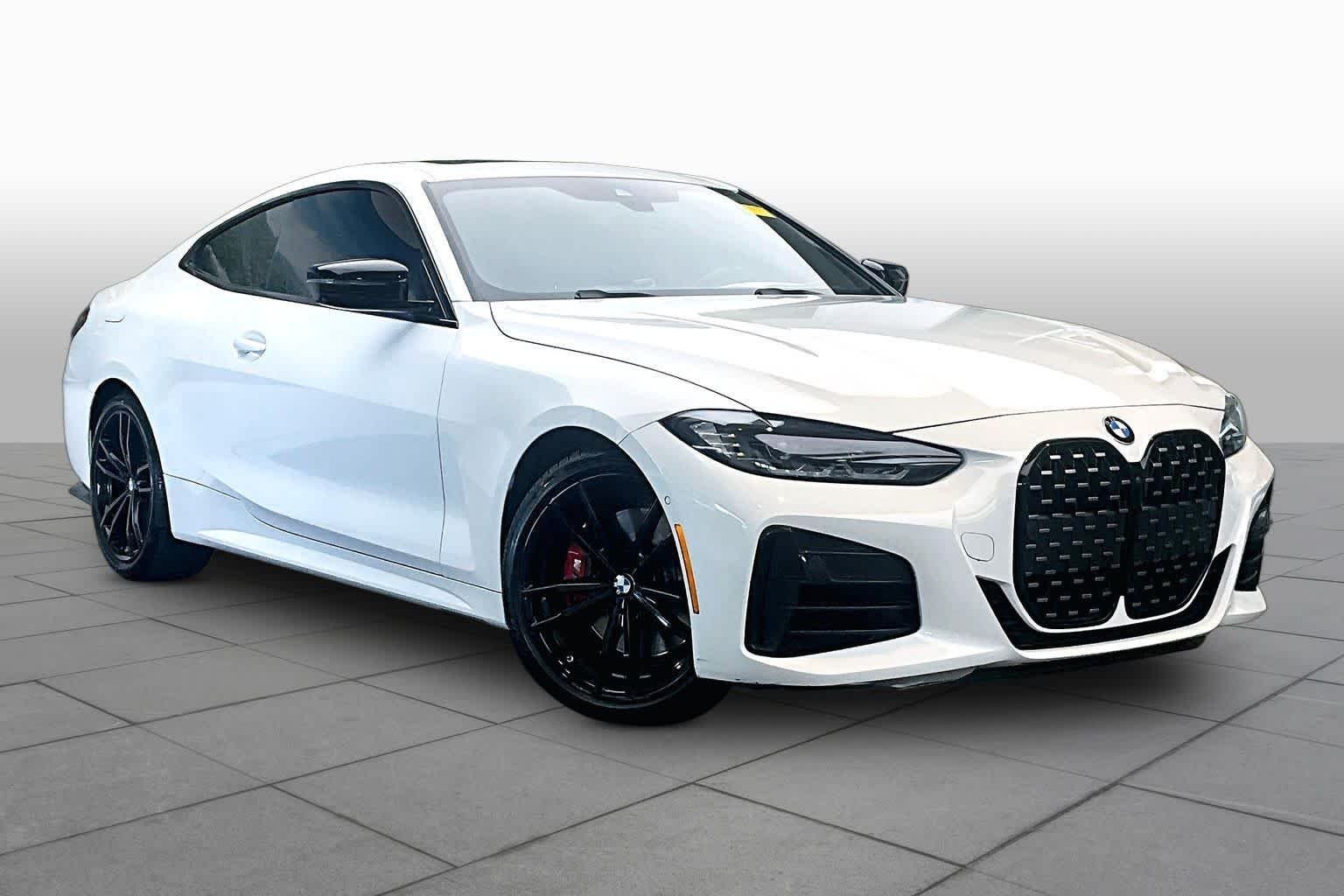 Used 2024 Alpine White BMW M440i image 3