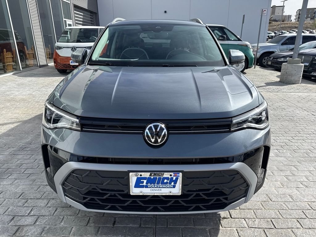 New 2026 Platinum Gray Metallic Volkswagen 1.5T SE image 8