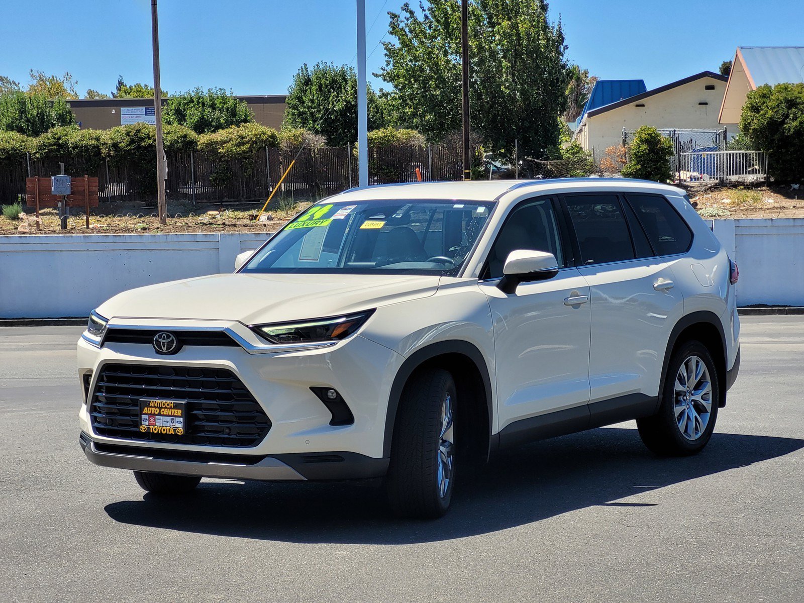 Certified Used 2024 White Toyota  image 8