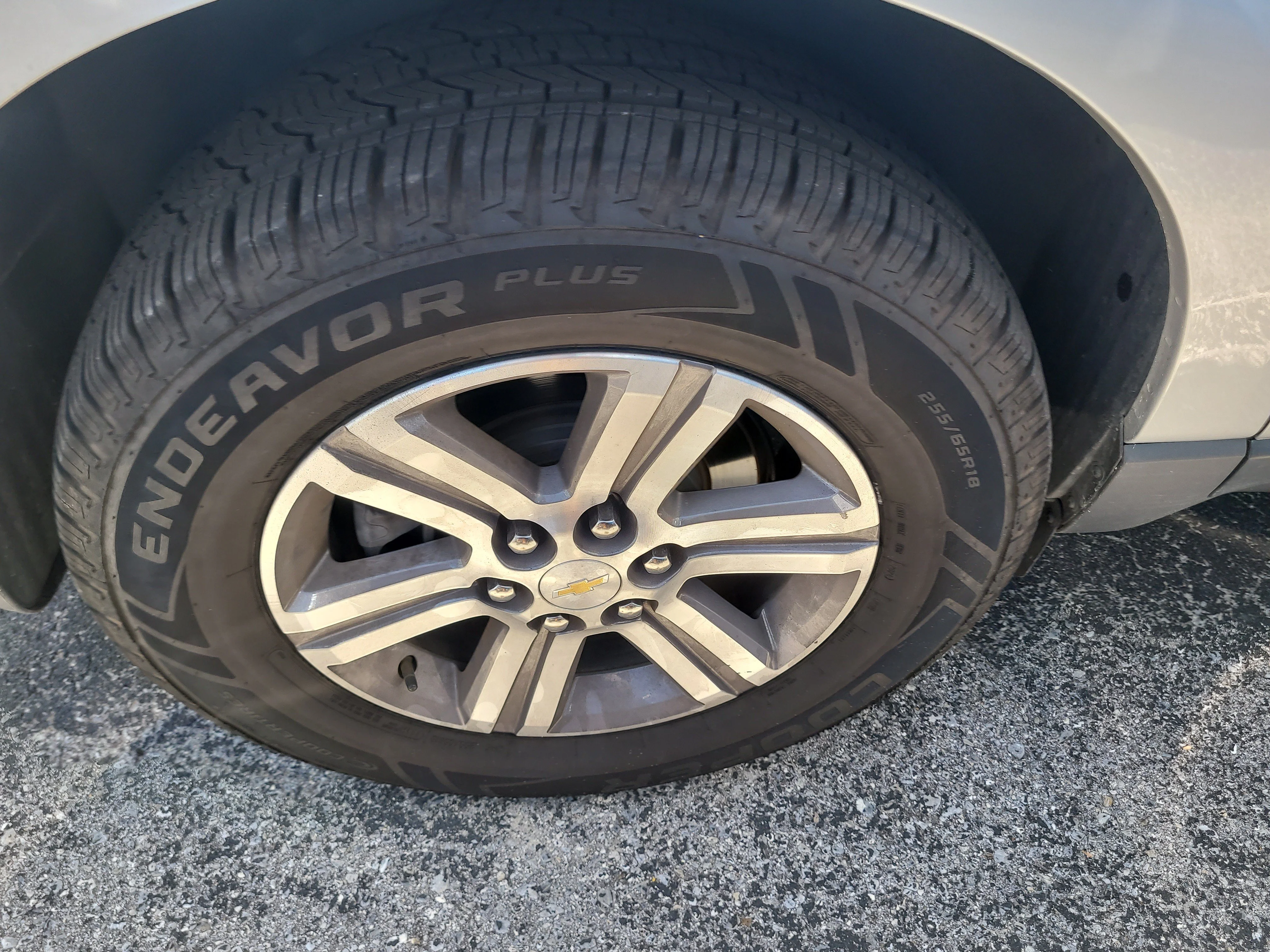 Used 2017 Silver Ice Metallic Chevrolet LT image 7