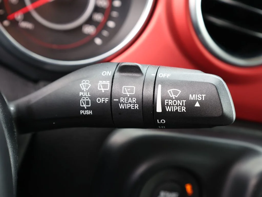 Used 2020 Silver Jeep Unlimited Rubicon image 39