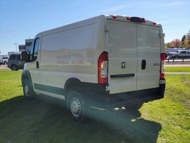 New 2025 Bright White Clear-Coat Exterior Paint RAM Tradesman image 4
