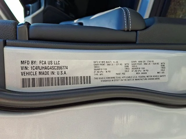 New 2025 Silver Jeep Laredo X image 18