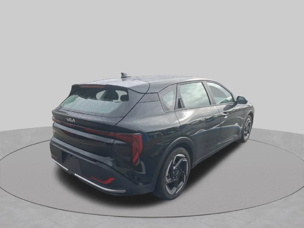 Used 2026 Black Kia EX image 5