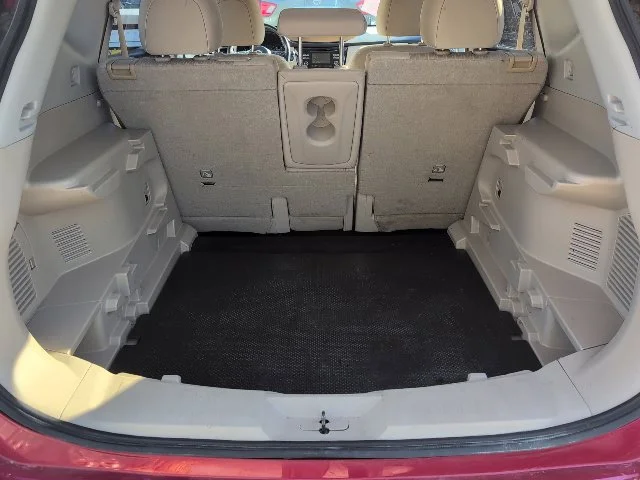 Used 2017 Red Nissan SV image 14
