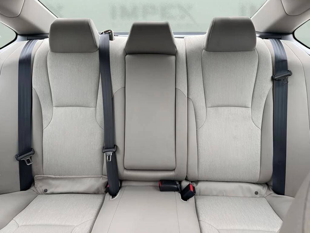 Used 2024 White Honda EX image 12