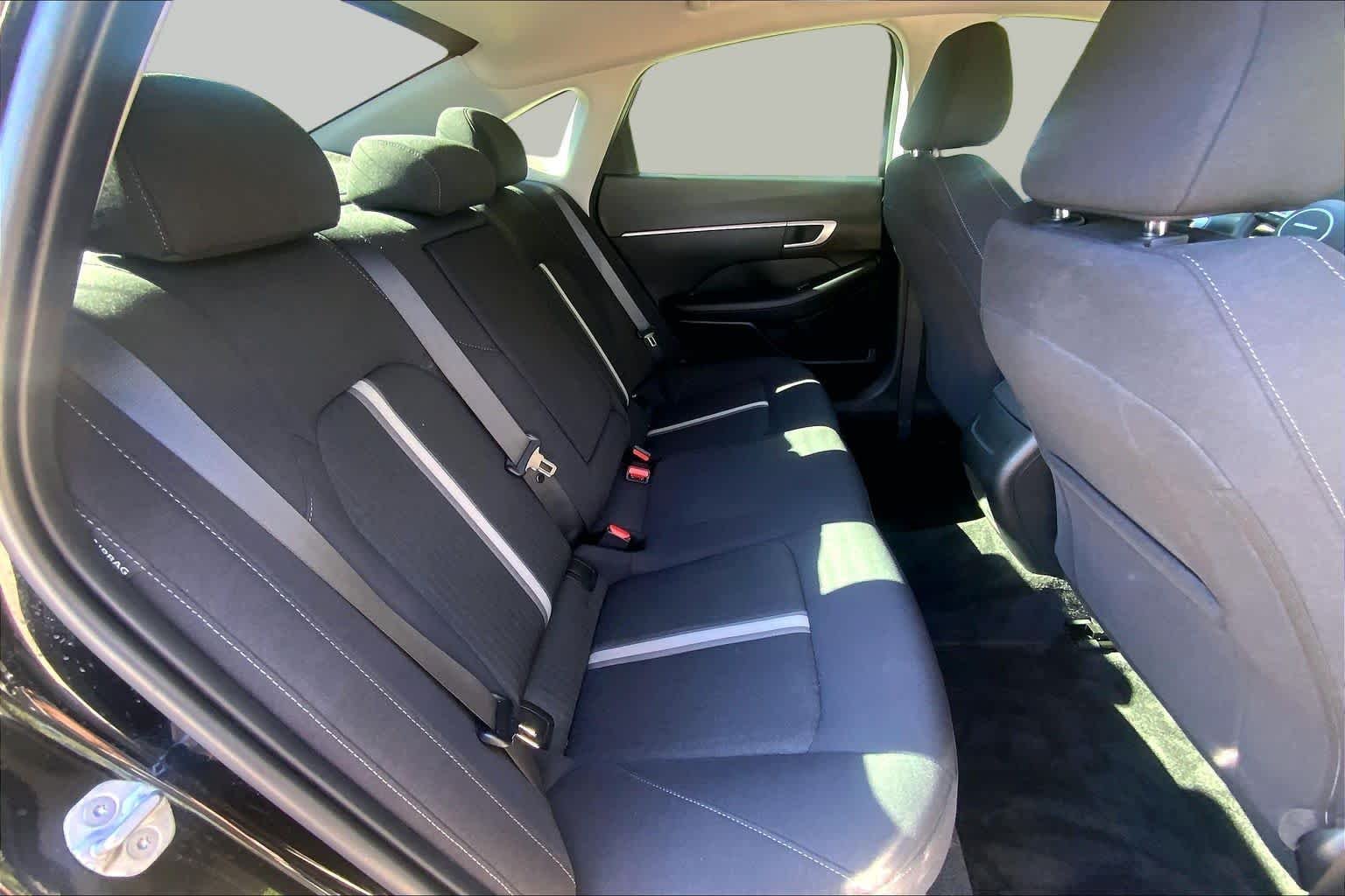 Used 2024 Onyx Black Hyundai SEL image 19