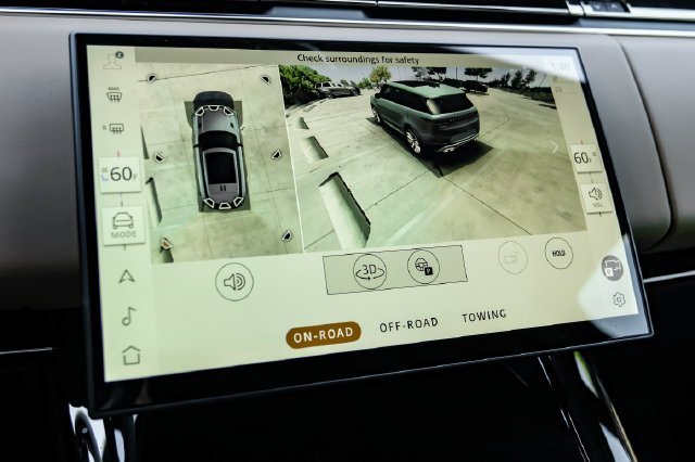 New 2027 Fuji White Land Rover Dynamic SE image 29