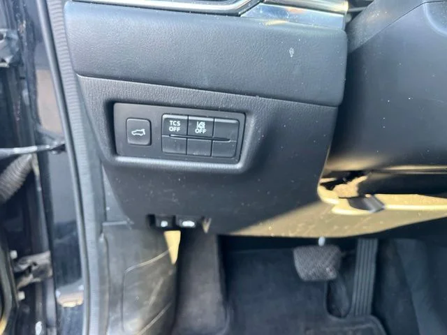 Used 2018 Black Mazda Grand Touring image 25