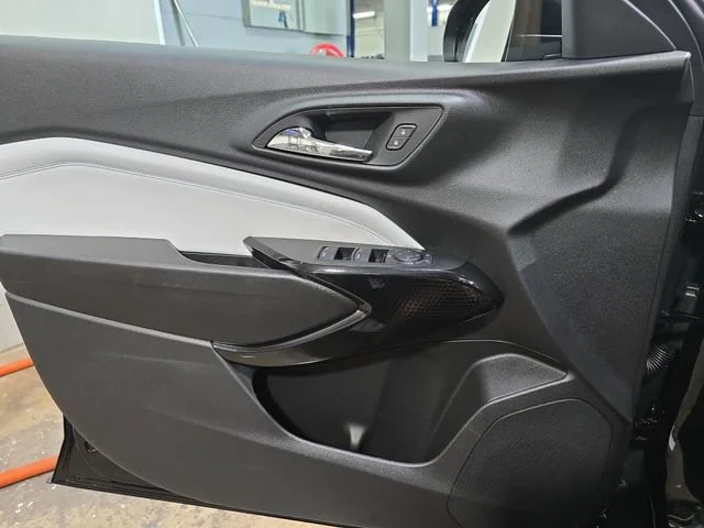 New 2026 Mosaic Black Metallic Chevrolet LT image 26