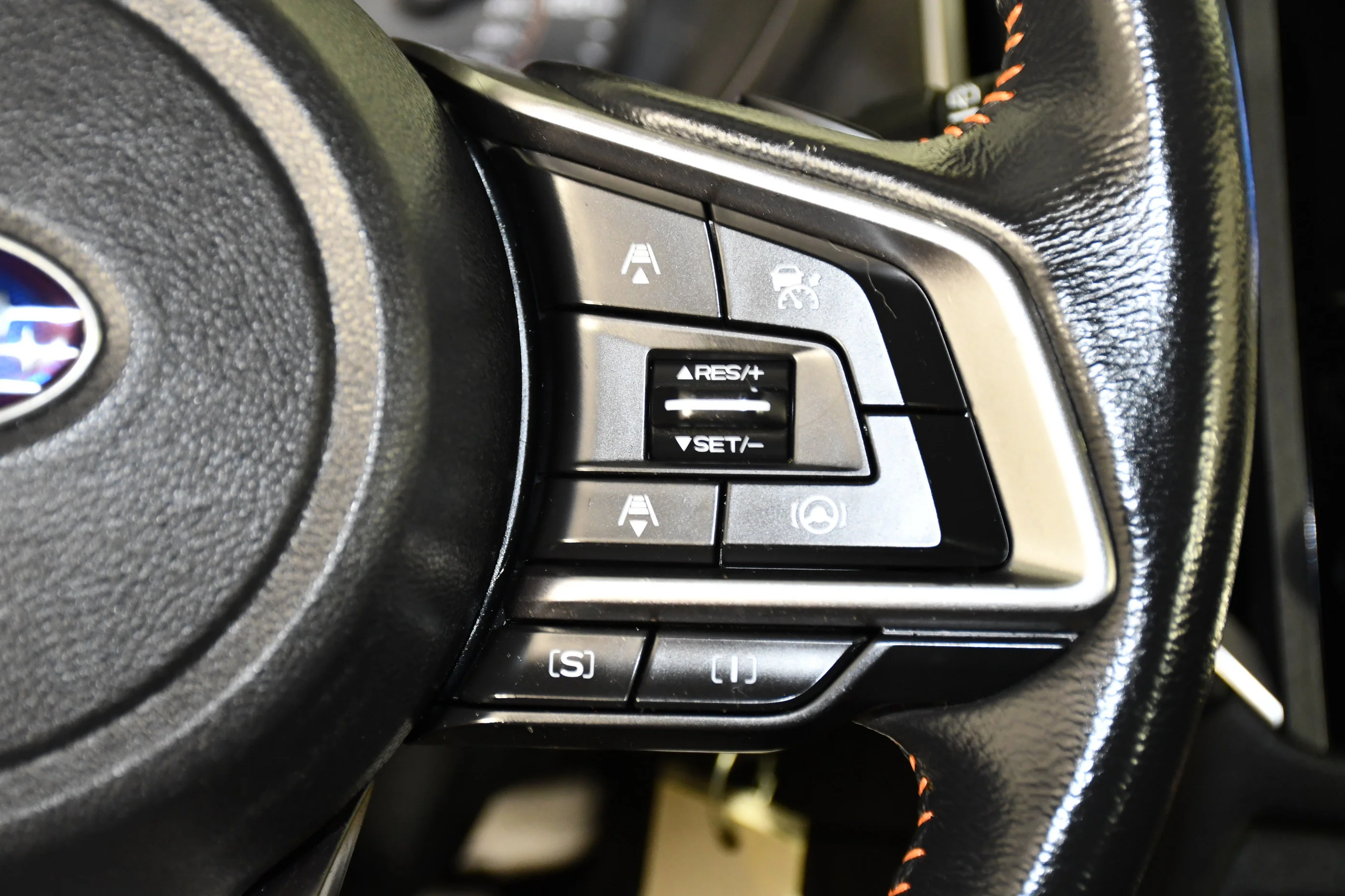 Used 2022 Crystal White Pearl Subaru Premium image 21