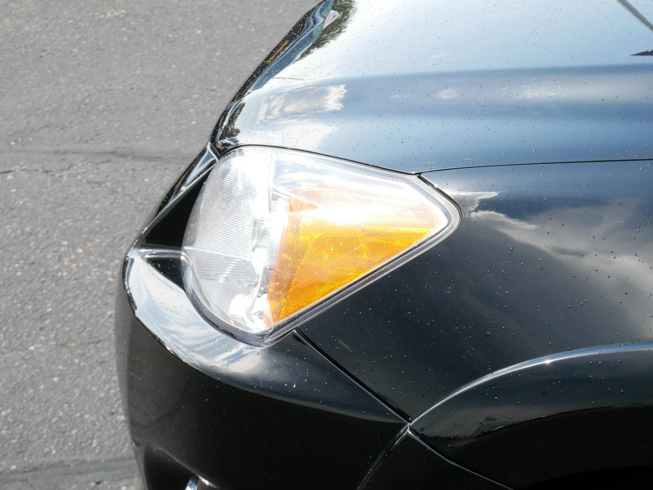 Used 2011 Black Toyota Ltd image 16