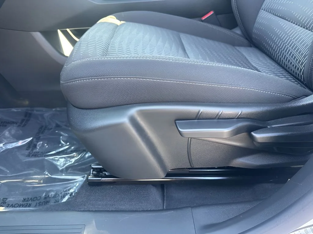 Used 2026 White Chevrolet LT image 10
