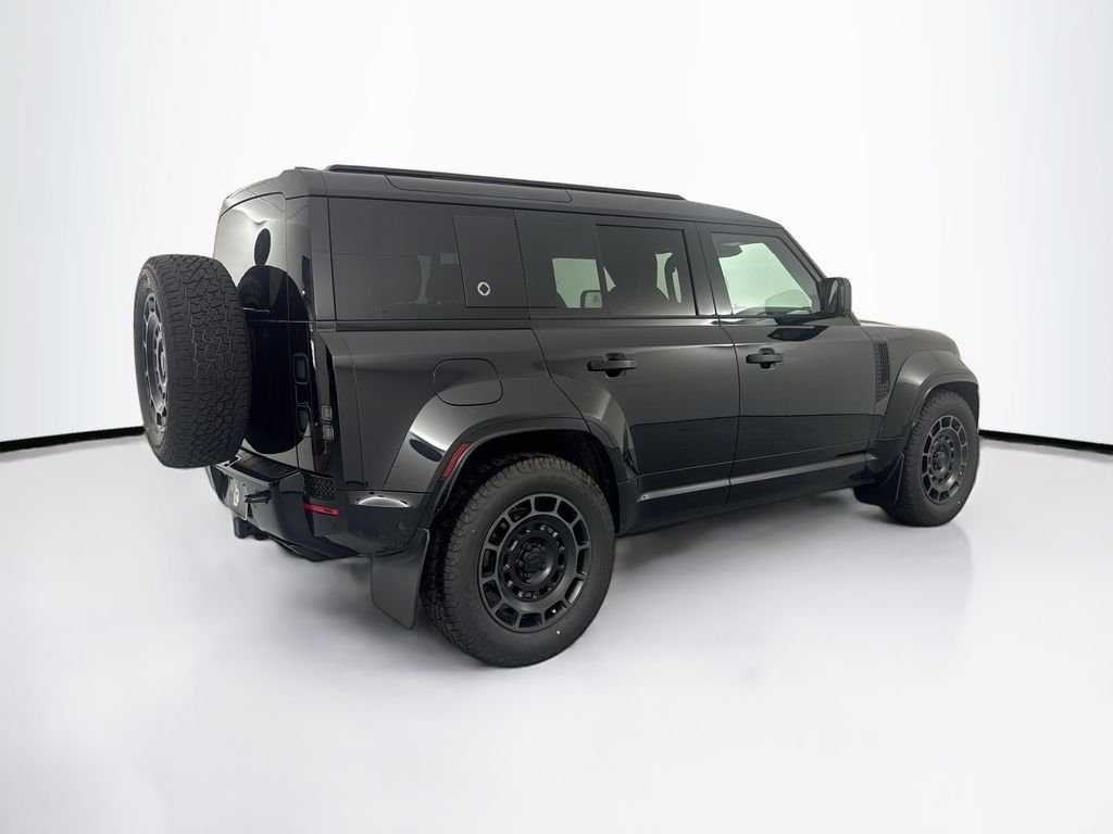 New 2026 Narvik Black Land Rover OCTA Black image 5