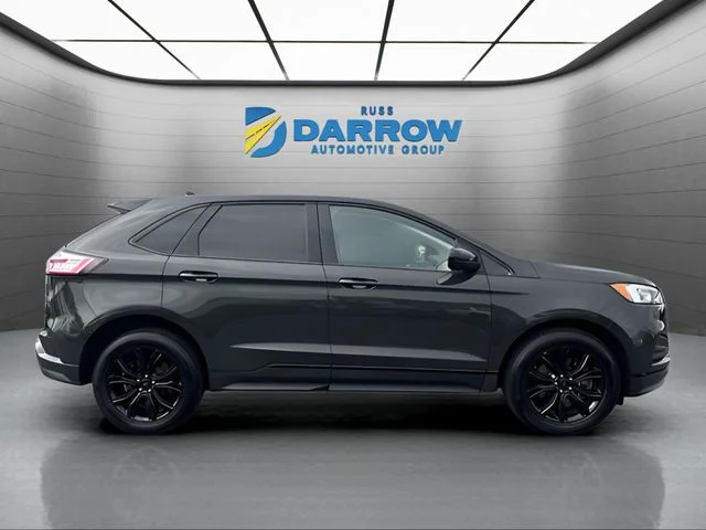 Used 2022 Green Ford SE image 6