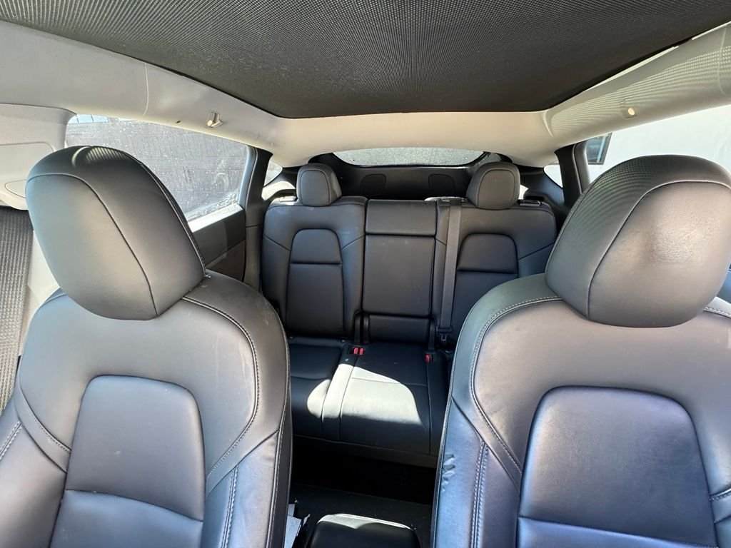 Used 2022 Midnight Silver Metallic Tesla Performance image 7