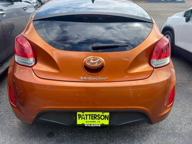 Used 2012 Beige Hyundai Base image 6