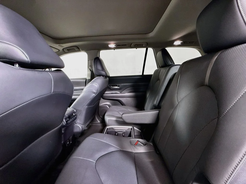Certified Used 2025 Storm Cloud Toyota Platinum image 25