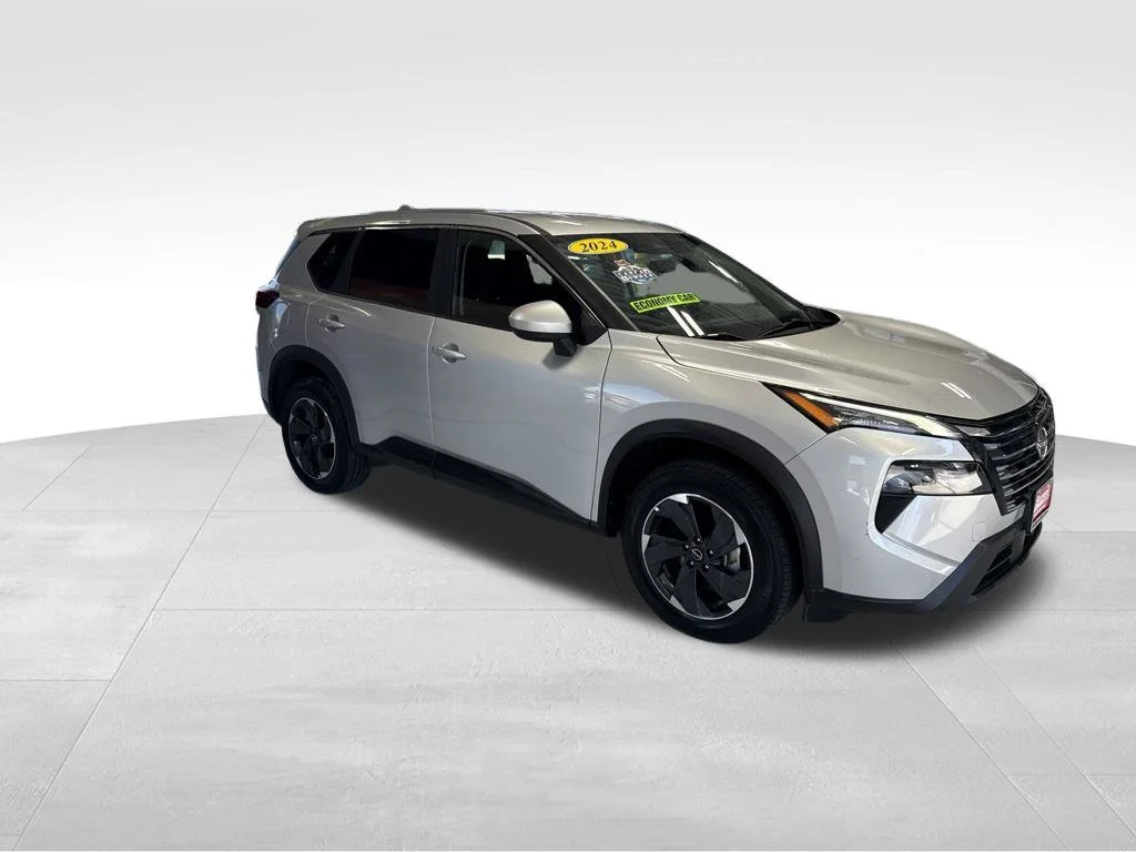 Used 2024 Silver Nissan SV image 11