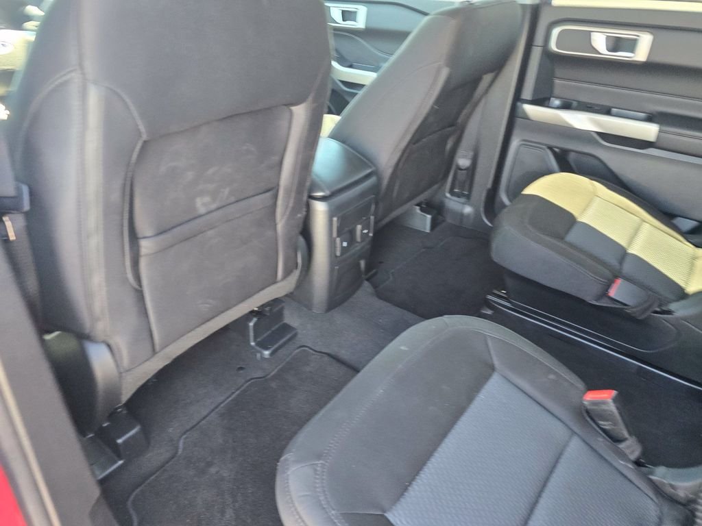 Used 2023 Red Ford XLT image 12
