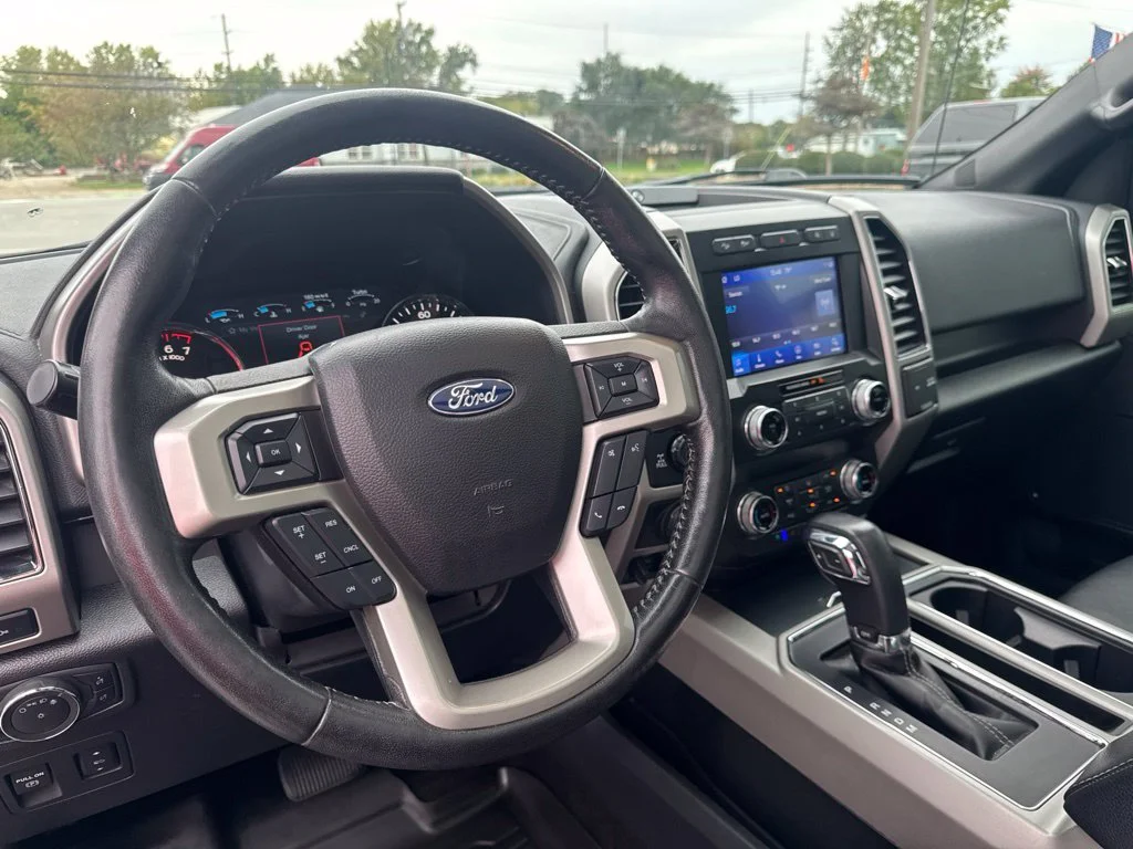 Certified Used 2020 Magnetic Metallic Ford Lariat image 12