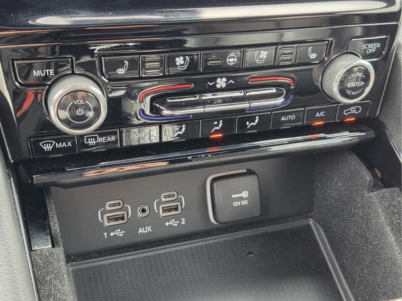 Used 2022 Gray Metallic JEEP OVERLAND 4X2 image 27