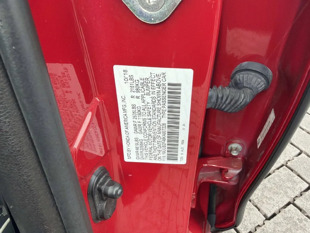 Used 2019  Acura 3.5L Technology Pkg image 31