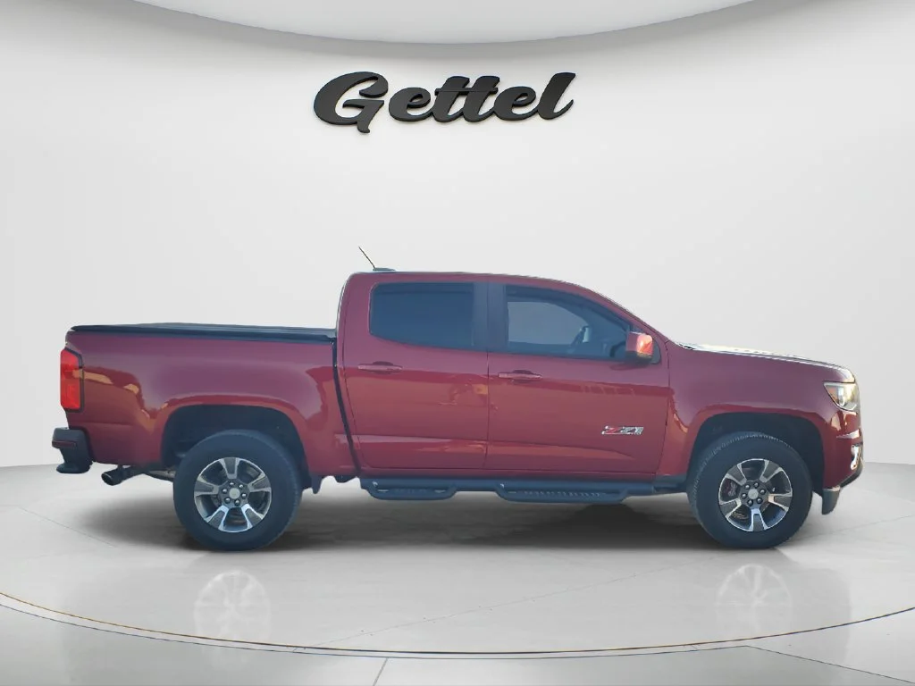 Used 2017 CAJUN RED TINTCOAT Chevrolet 4WD Z71 image 4