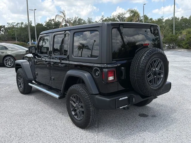 Used 2025 Black Jeep Sport S image 6