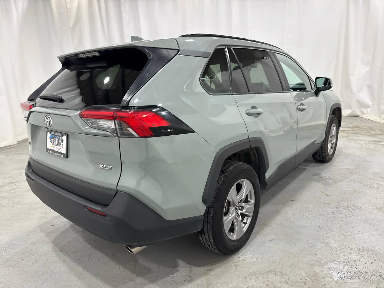 Used 2023 Grn/green Toyota XLE image 5