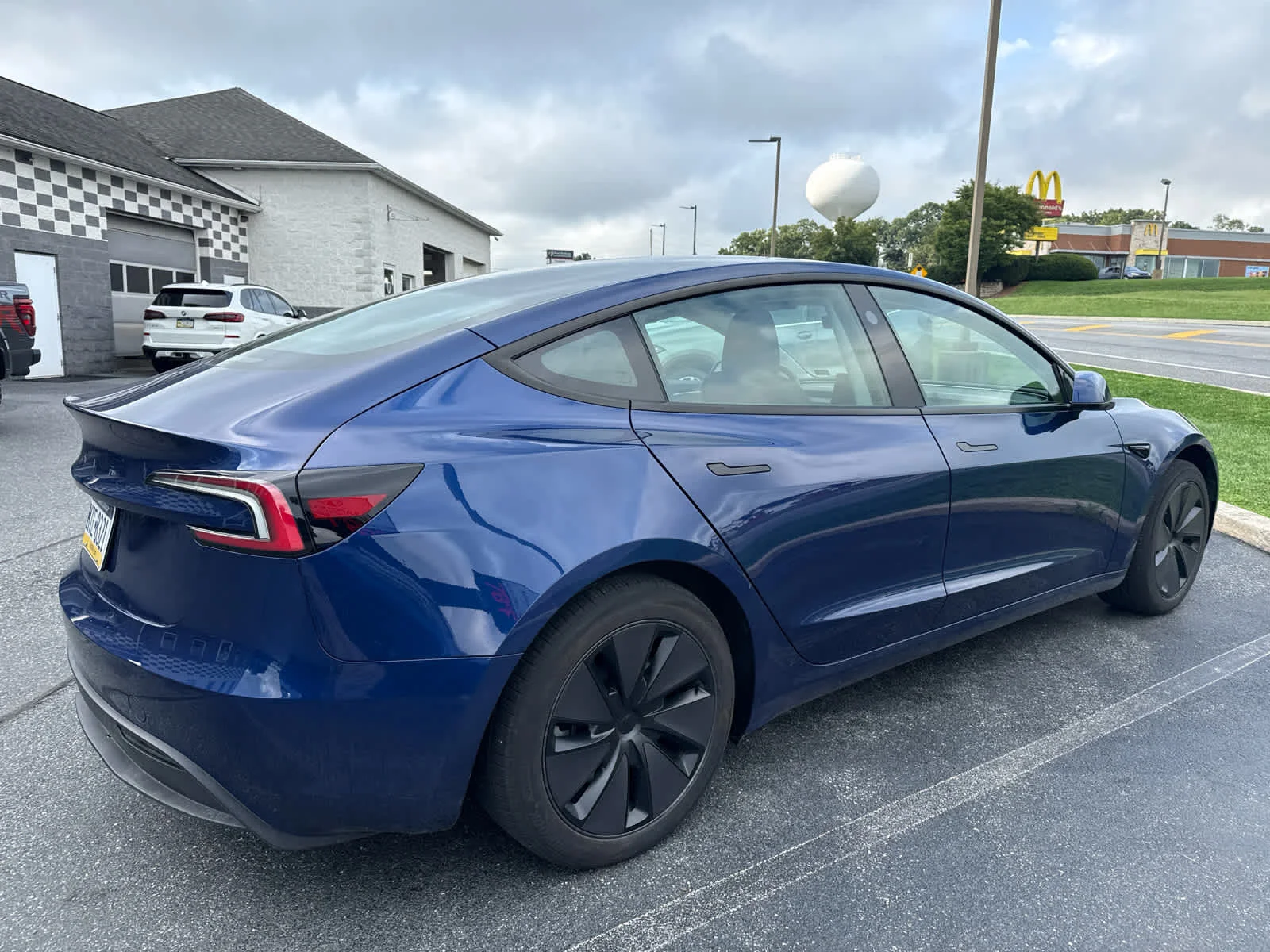 Used 2025 Deep Blue Metallic Tesla Long Range image 3
