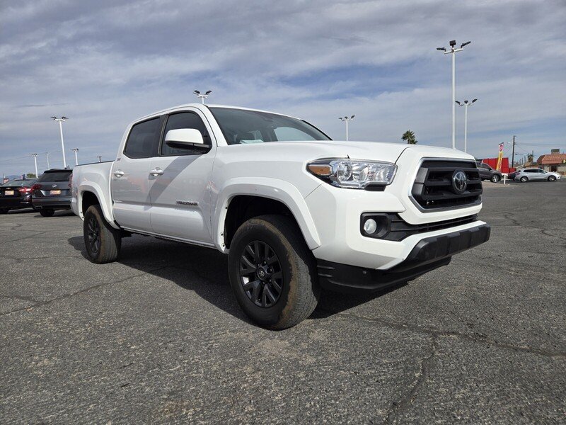 2023 Toyota Tacoma SR5 Double Cab V6 photo 3
